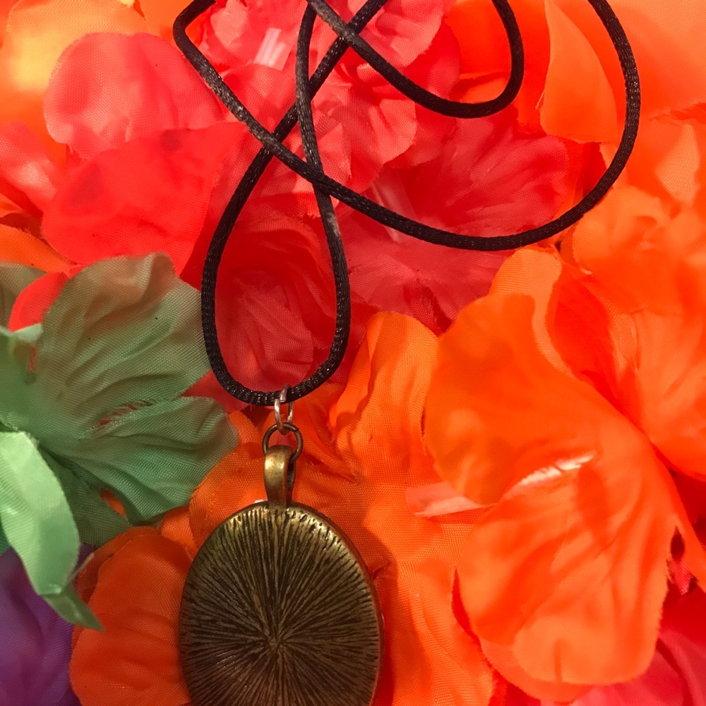 💙🤍Necklace🤍💙 - Picture 5 of 10